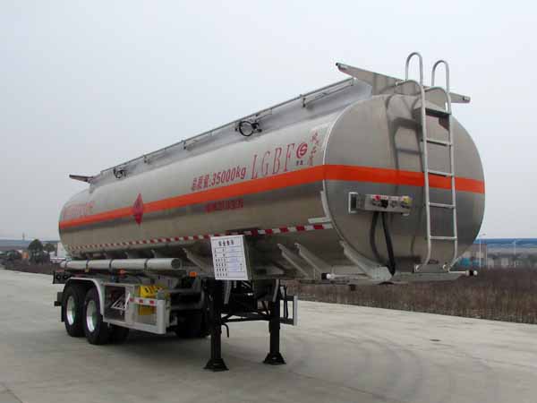 k8凯发体育app下载牌CSC9350GYYL型鋁合金運油半掛車