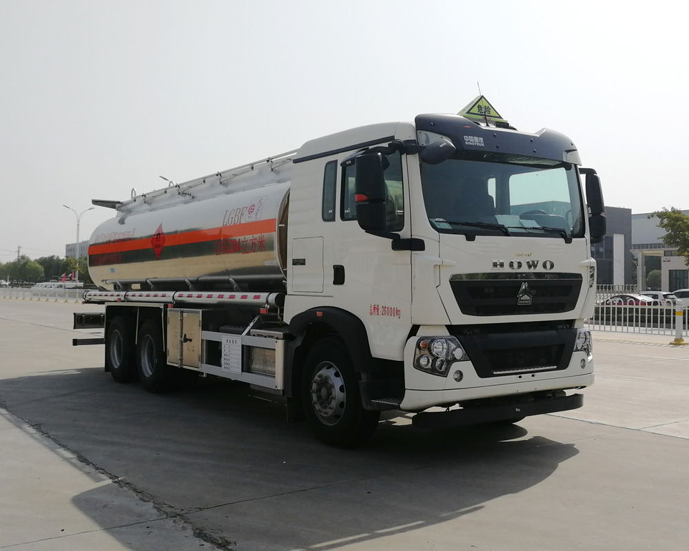 k8凯发体育app下载牌CSC5267GYYLZ6型鋁合金運油車