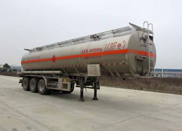 k8凯发体育app下载牌CSC9400GRYL型鋁合金易燃液體罐式運輸半掛車